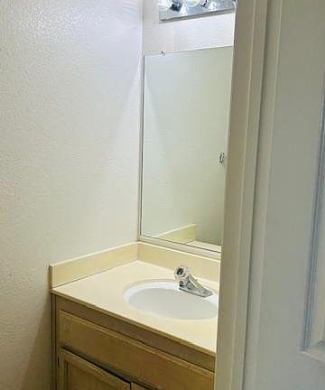 4th image of 1850 Blossom Avenue #115