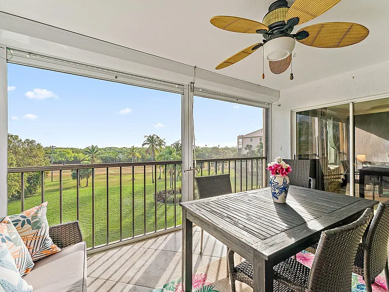 275 Palm Ave #C402 — Photo 21