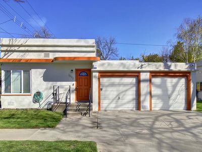 3633 P St, Sacramento, CA, 95816