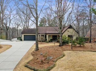 580 Periwinkle Dr, Roswell, GA 30075