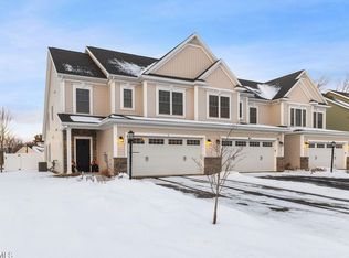 2 Blair Ct, Latham, NY 12110