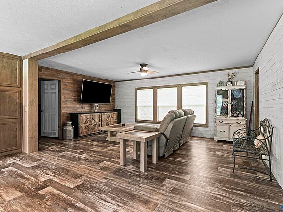 5th image of 979 Perkins Wood Rd