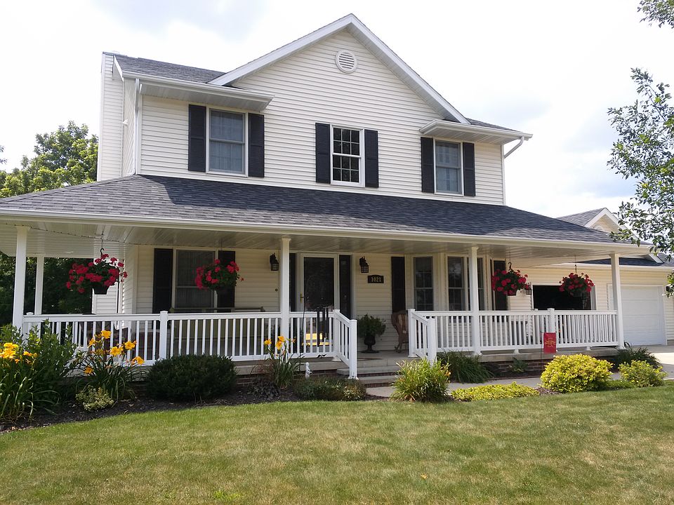 2nd image of 1021 Riverview Ct