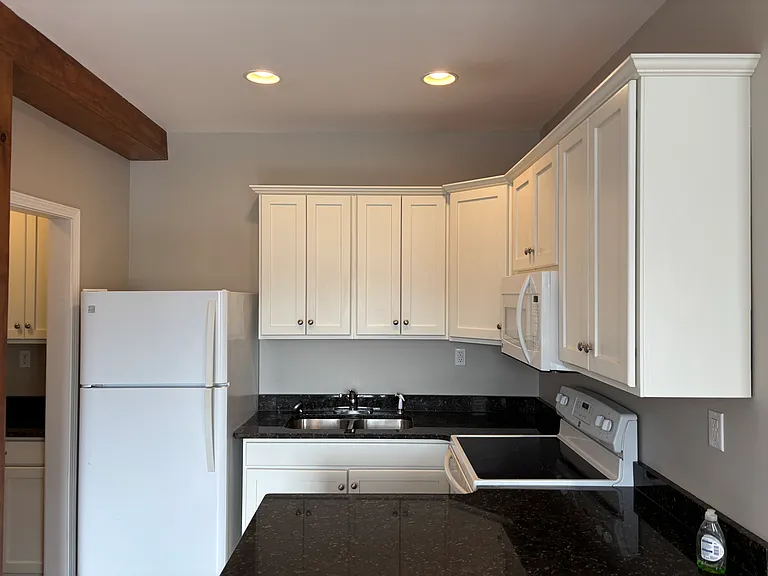 202 N Brewer St #5 — Photo 1