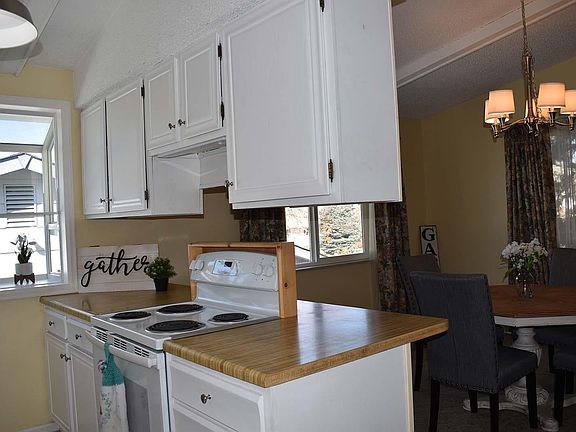 4th image of 6450 Snowbird Dr
