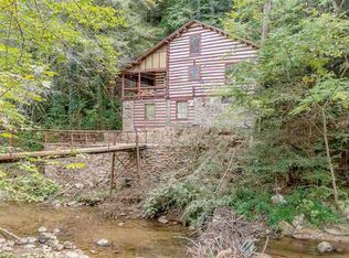 2203 Waldens Creek Rd, Sevierville, TN 37862