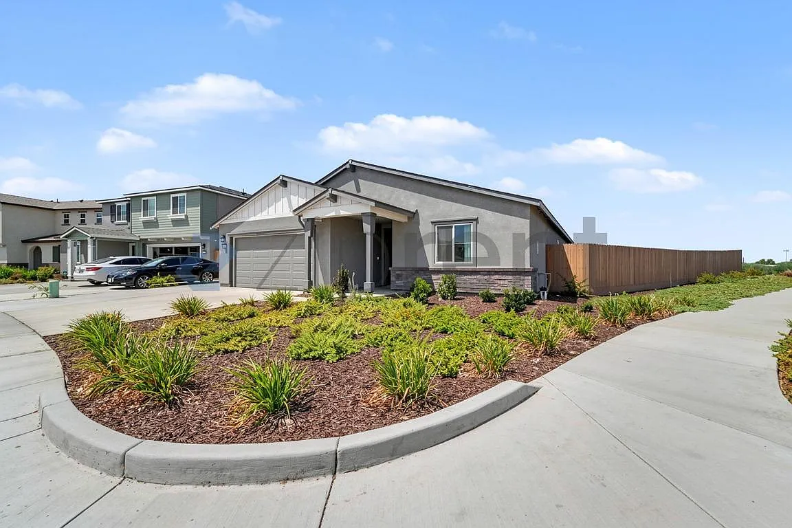 4 bed, 1898 sqft, $2,500 — Photo 3