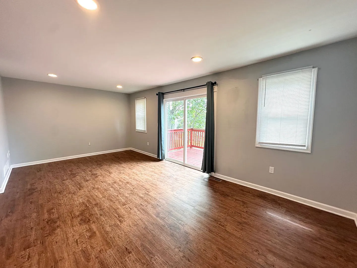 2 Bedroom 2.5 Bathroom Townhome in Hummelstown! — Photo 2