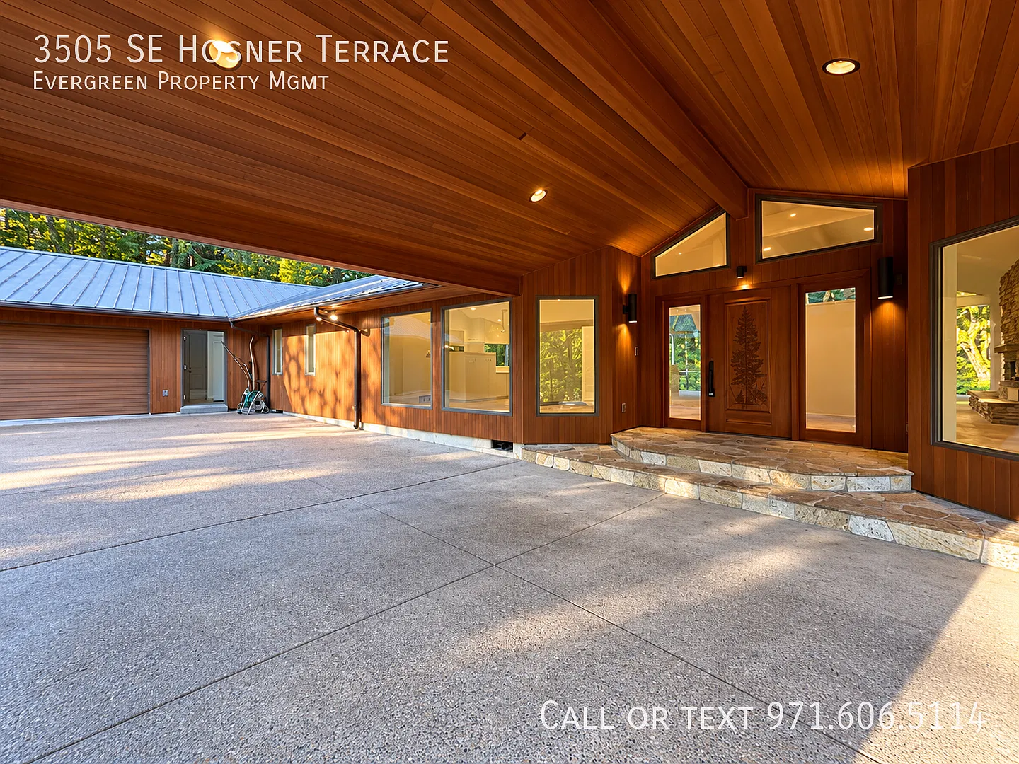 Forested Oxbow Dream Retreat! Spacious 4+BR/4BA with Vaulted Living, Grand Kitchen, 3-Car Garage ... — Photo 3