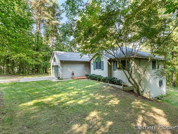 3rd image of 13500 Pine Island Dr