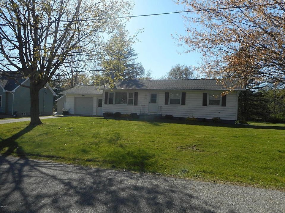 1st image of 687 Langs Dr
