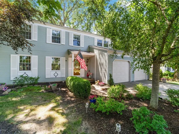 22239 Jonathan Dr, Strongsville, OH 44136