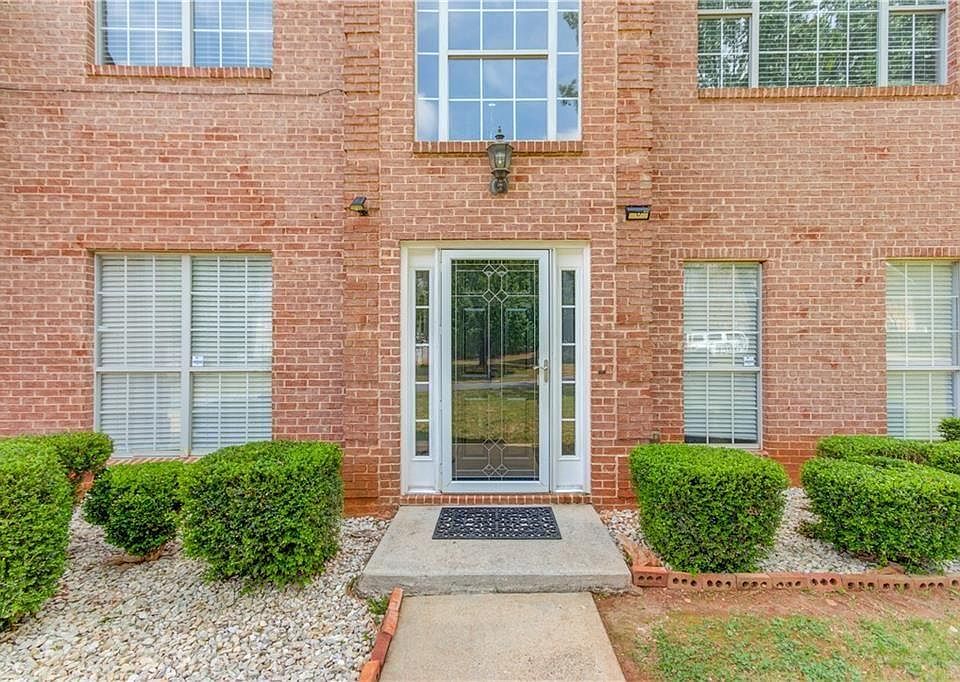 1st image of 3895 Kingsbrook Blvd