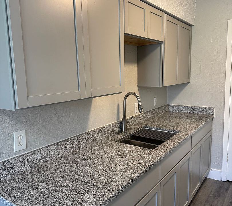 1st image of 703 S 8th Ave #1A