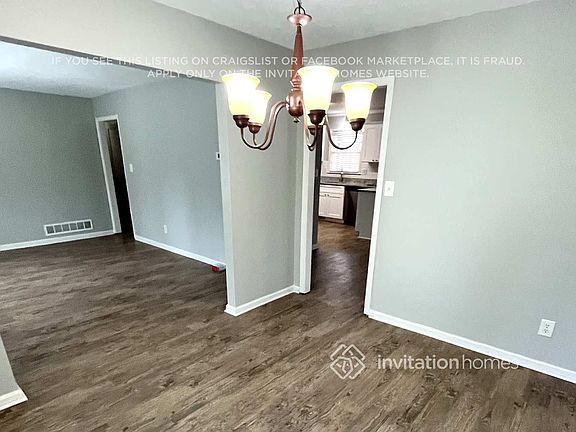 2nd image of 2668 Earl Dr