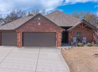1837 W Jj Court Way, Mustang, OK 73064