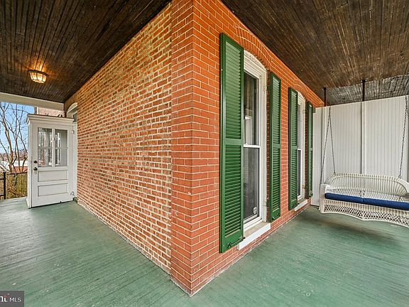 3rd image of 5205 Hampnett Ave