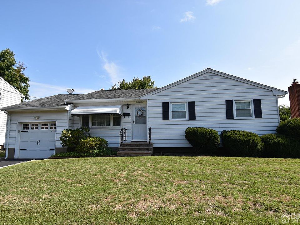 1st image of 61 Caroline Dr