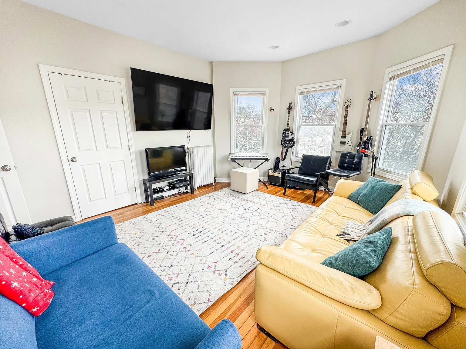 107 Columbia Street - 3 — Photo 2