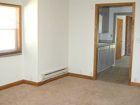 5th image of 2610 W 2nd St