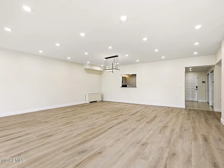 300 Ocean Ave N #C1 — Photo 17