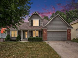 708 Feldspar St, Kearney, MO 64060