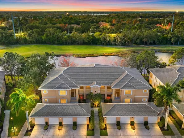 6318 Grand Oak Cir APT 204, Bradenton, FL 34203