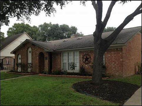 2nd image of 923 Park Meadow Dr