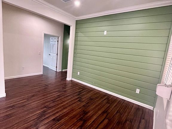 2nd image of 845 Garnet Ave #845B