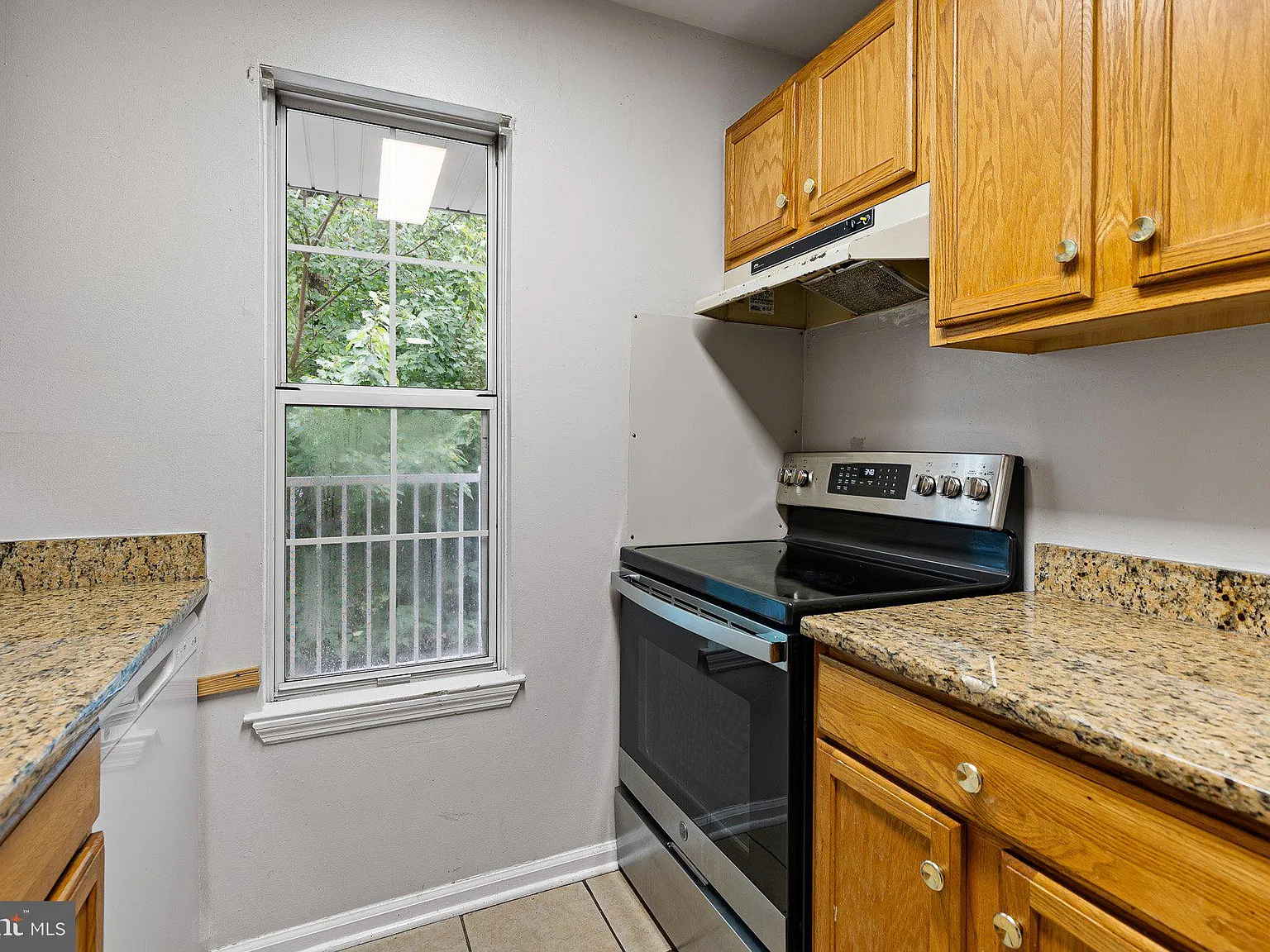 2 bed, 2.0 bath, $1,700 — Photo 2