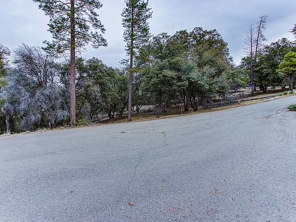 2nd image of 5501 Parker Dr