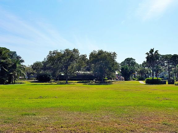 3rd image of N Pointe Alexis Dr