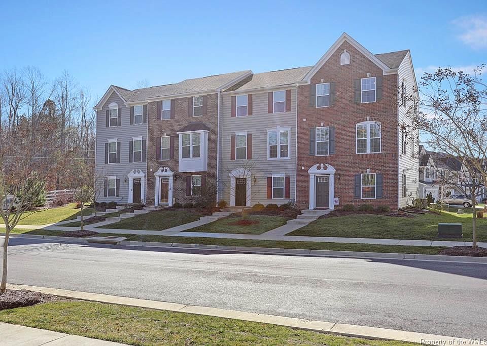 1st image of 107 Newbaker Sq