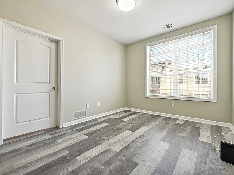 5808 Washington St #507 — Photo 7