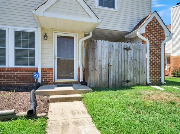 201 Quarter Trl APT H, Newport News, VA 23608