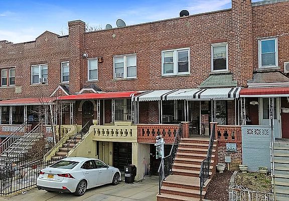 2nd image of 1718 63rd St