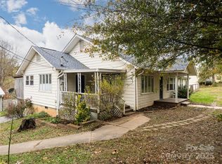 65 Banks Town Rd, Weaverville, NC 28787