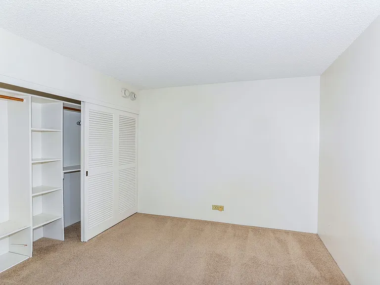 2215 Aloha Dr — Photo 23