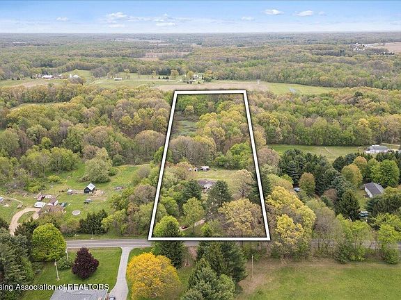 3rd image of 9999 Onondaga Rd