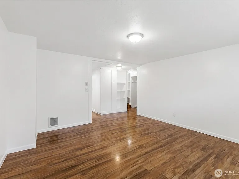 1102 N Sheridan Ave #B — Photo 3