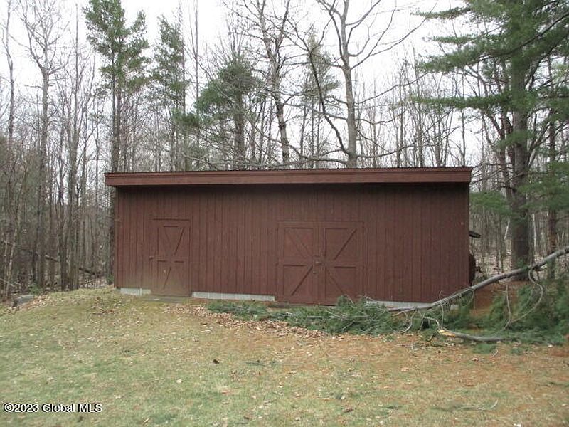 3rd image of 1470 Bonnie View Road