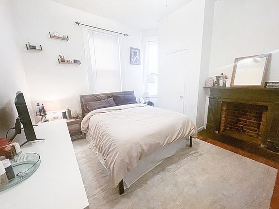 4th image of 2206 Park Ave APT 1