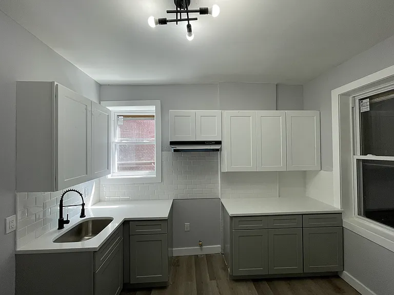 113 Elizabeth Ave #1F — Photo 1