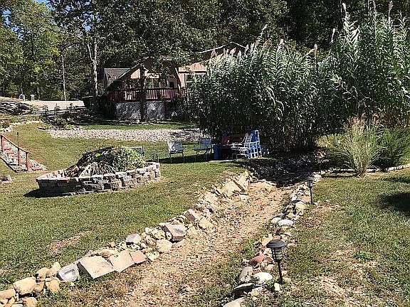 2nd image of 14 Loch Dr