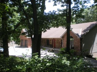 101 Olde Hickory Rd, Bellevue, NE 68005