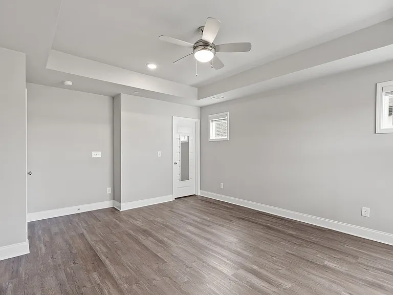 232 Franklin St — Photo 23