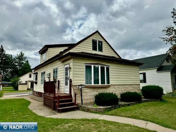 620 12th St S, Virginia, MN 55792