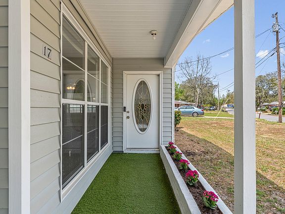 5th image of 17 Azalea Dr