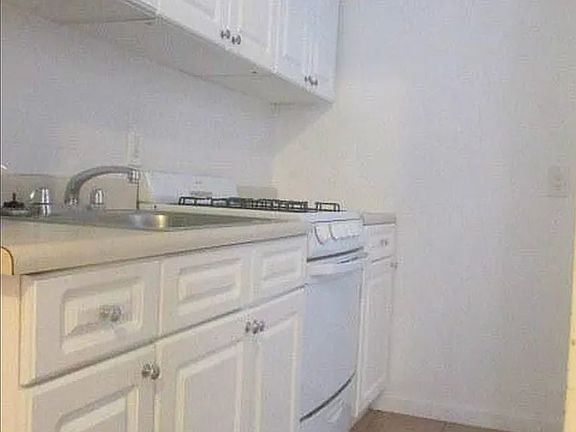 4th image of 2201 Amsterdam Ave APT 1I