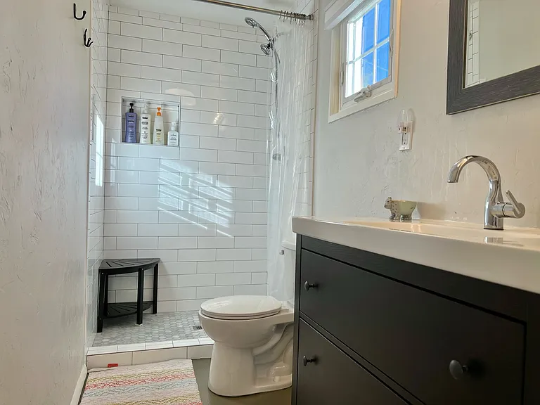 802 E Hedrick Dr #2 — Photo 9
